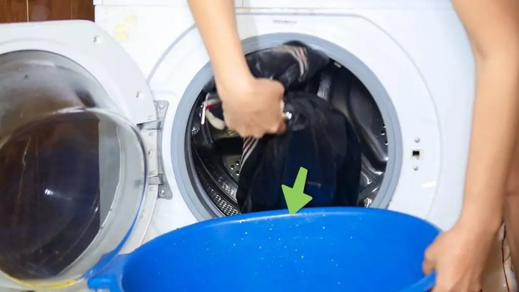 tips perawatan jaket kulit jangan gunakan mesin cuci
