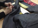 Servis Jaket Kulit oleh Tukang Reparasi & Vermak Jaket Kulit Terbaik Servis Jaket Kulit oleh Tukang Reparasi & Vermak Jaket Kulit Terbaik